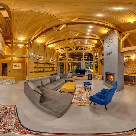 Mountain Hawk Park Villa *