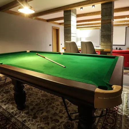 Villa Mountain Hawk Park *