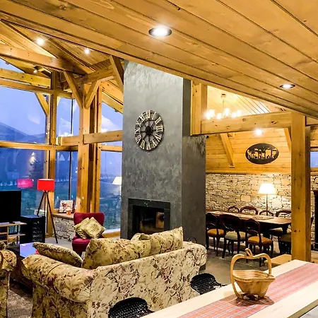 Villa Mountain Hawk Park *