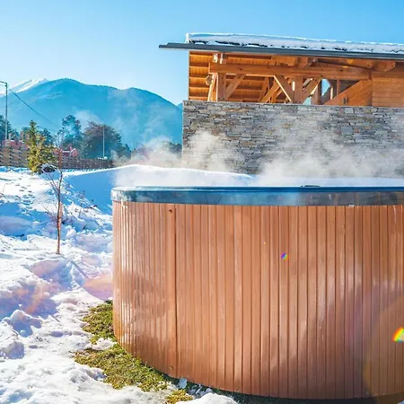 Villa Mountain Hawk Park