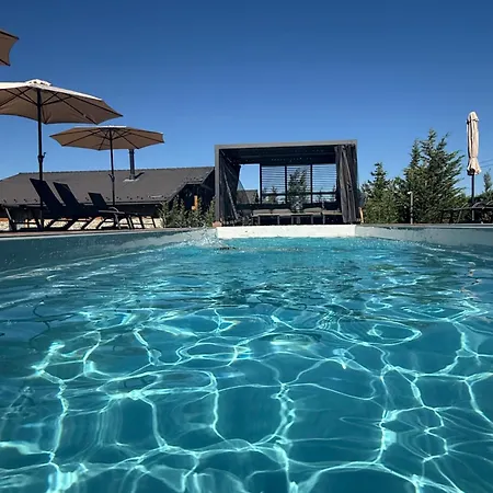 Villa Mountain Hawk Park