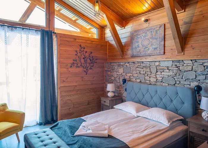 Villa Mountain Hawk Park