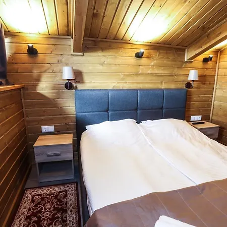 Mountain Hawk Park * 반스코